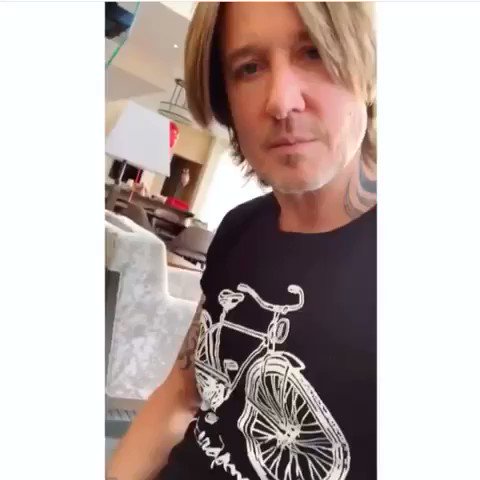 Keith urban wishing nicole kidman happy birthday and the house with balloons is just  i love them 