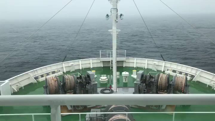 The field of view is only about 0.5nm.
気仙沼沖を南下中!
視界0.5nmくらいですかねぇ。
安全航行で、東京湾に戻りまーす。
#poorvisibility #fog #voyage #cruise #japancoast #officer #seamenslife #roroship #rorovessel #carcarriervessel #lifeonship #視界不良 #霧 #航行中 #三陸沖
