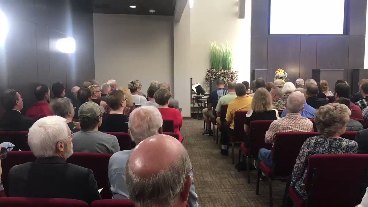 Camila Orti KETV (@CamilaOrtiKETV) on Twitter photo 2019-06-25 00:36:47 It appears Lincoln has answered the call after @RoperAndSons Funeral Home asked people to attend the service of Korean War veteran Dale Quick, who has reportedly no known living relatives. Full room, and @SenSasse is here. @KETV It appears Lincoln has answered the call after @RoperAndSons Funeral Home asked people to attend the service of Korean War veteran Dale Quick, who has reportedly no known living relatives. Full room, and @SenSasse is here. @KETV