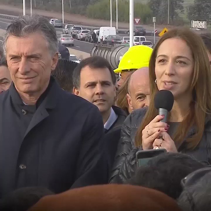El presidente @mauriciomacri y la gobernadora @mariuvidal inauguraron un nuevo tramo de autopista de la Ruta Nacional 7 que beneficia a 230.000 vecinos. #HaciendoLoQueHayQueHacer #JuntosEsPosible #DefensoresDelCambio
@fedesalvai @AlexCampbellOK