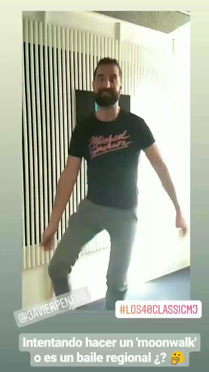 Moonwalk challenge by Penedo... @javierpenedo 🙄🙈😂🤣🔥 #Los40ClassicMJ #BoxMichaelJackson #YoescuchoLOS40Classic