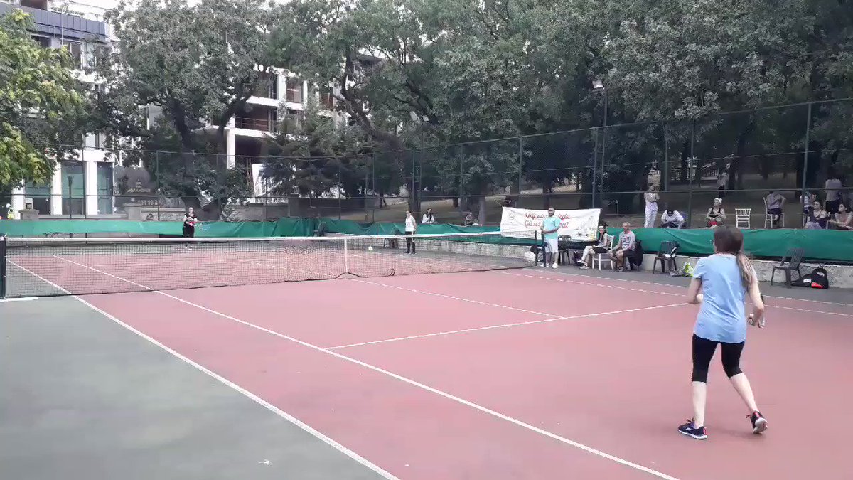 #öğretmeniylegüzelistanbul il tenis şampiyonası tüm hızıyla sürüyor.
@tcmeb
@ziyaselcuk
@memleventyazici