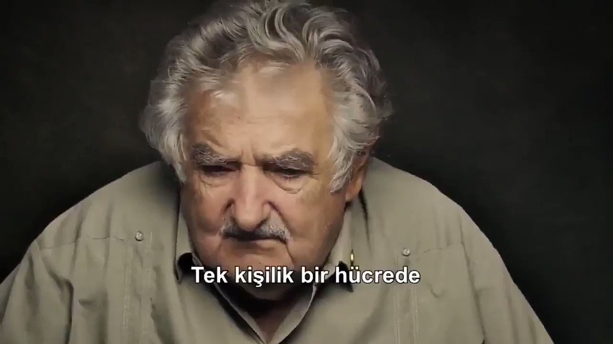 Zaman...“Bir şey satın aldığımızda ödemeyi parayla değil, hayatımızdan para kazanmak için harcadığımız zamanla yapıyoruz.”