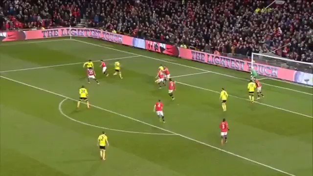 Happy Birthday to Phil Bardsley 

The ex-SAFC fullback turns 34. 

Remember this goal  