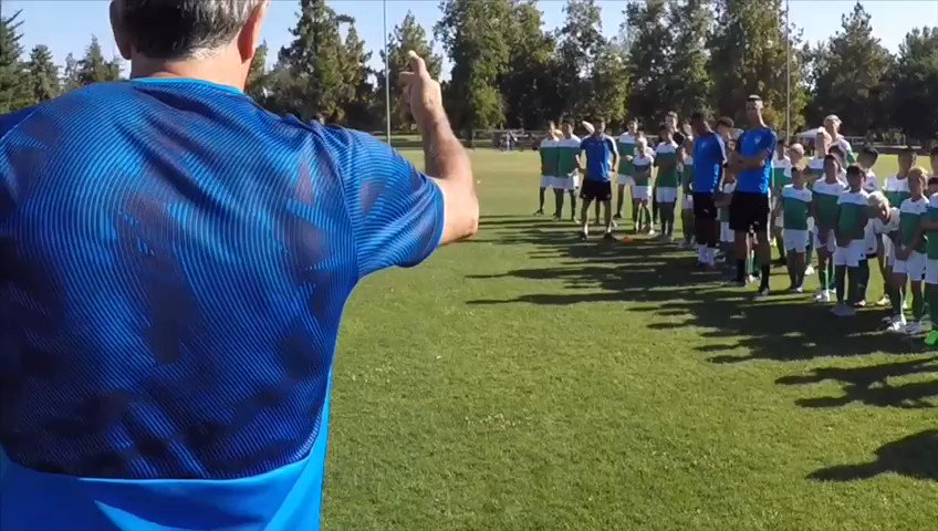 Un poco lento, eso sí, pero disfrutando mucho con unos amigos, entre ellos el gran Catanha, y con los niños de la Escuela de Carlos Velasco en Fresno (USA).