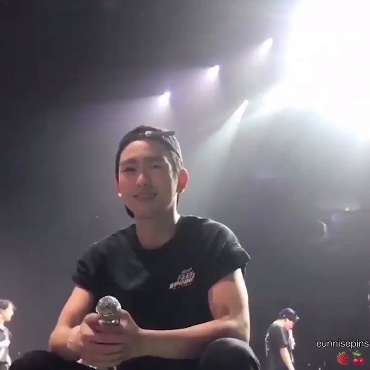 @virtudef's photo on jinyoung