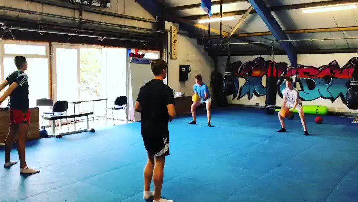 Medicine Balls💥- some simple ways we incorporate medicine balls into our youth sessions. A variety of throws working on basic athletic patterns & then an example of how medicine balls can be included in strength exercises like the rear foot elevated split squat #medballs