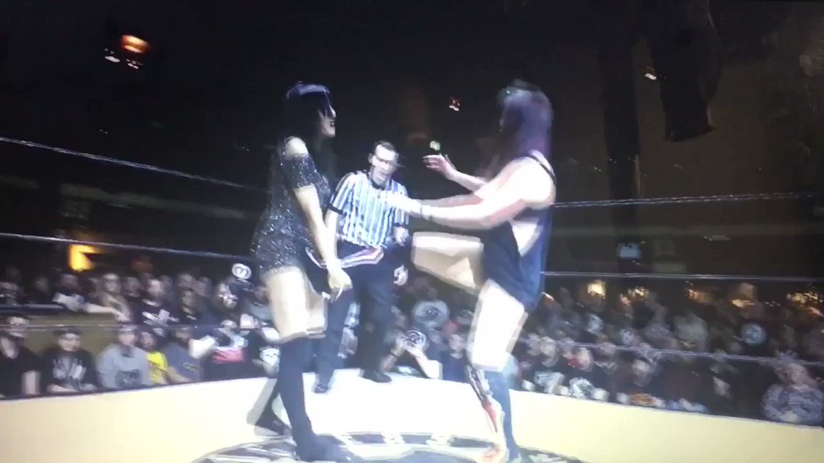 I freaking love this move, @JinnyCouture is the best