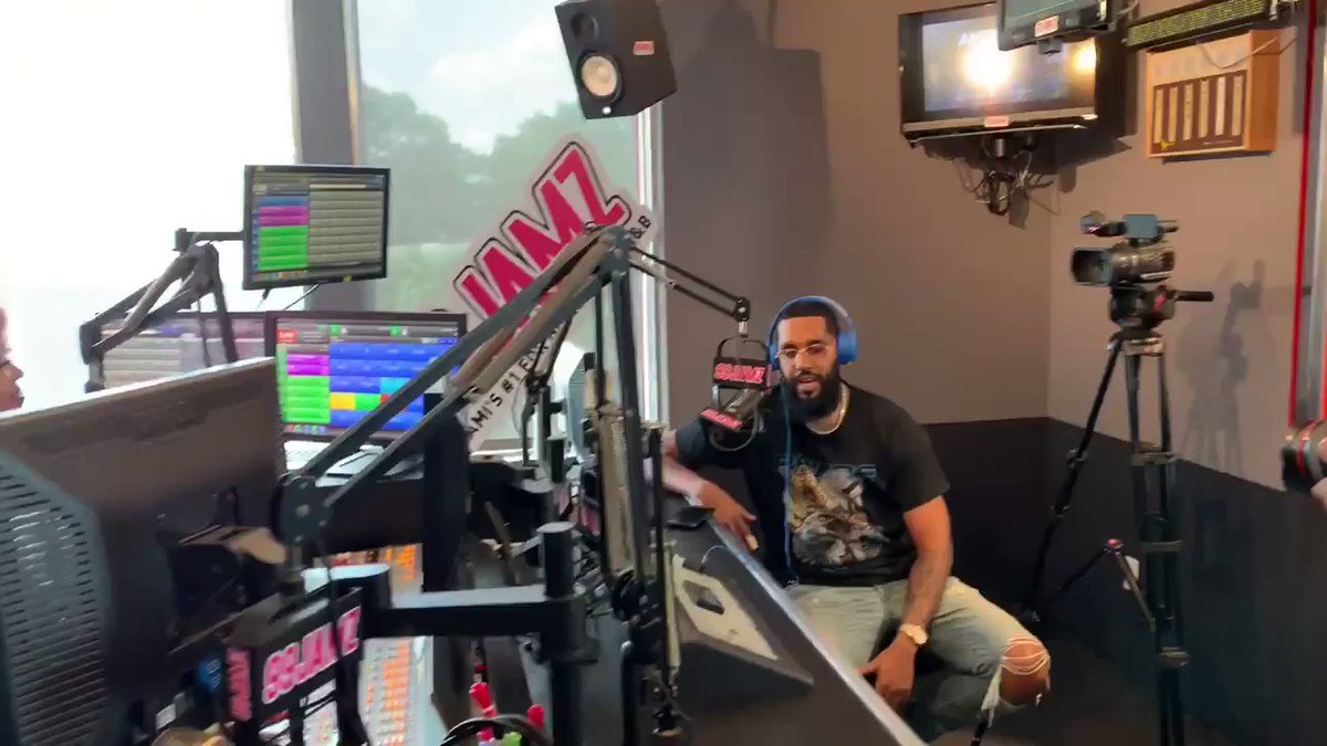 Dre of @COOLANDDRE talks about the roots of “Chevy Ridin High” and reveals the beat was originally meant for @maryjblige #AfternoonGetDown @SUPACINDY @DJEntice