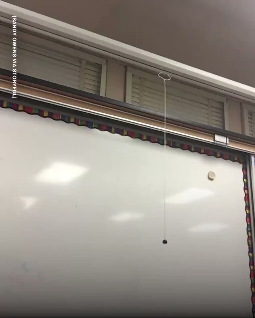 I had no idea you could do this to take a dead whiteboard marker and give it life again!
Source: https://www.reddit.com/r/BeAmazed/comments/c4to4k/how_to_make_your_empty_whiteboard_markers_work/ …