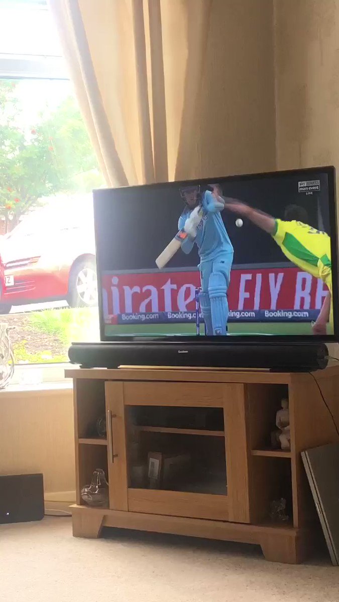 @ICC village umpires wouldn’t even have given this out! Absolute dreadful decision#ENGvAUS #CricketWorldCup19