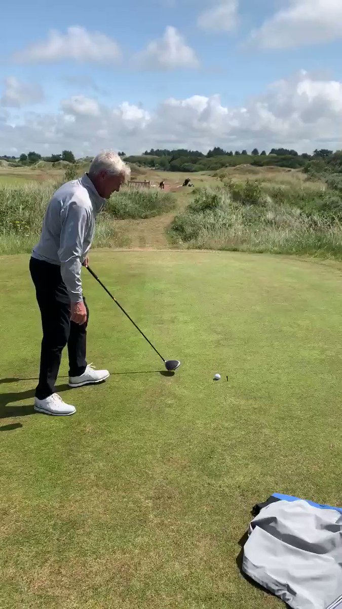 Good day at Royal Birkdale, The silver fox Thommo 72 years old showing the lads how to do it with no warm upππ»#openprep @TommyFleetwood1 @DaveCorsbyPGA @mattbaldwin26