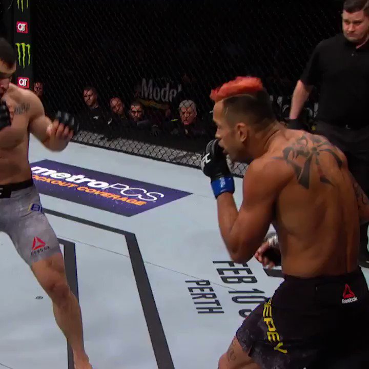 Protect the body!
@MirsadBekticMMA is coming! 😵 #UFCSacramento