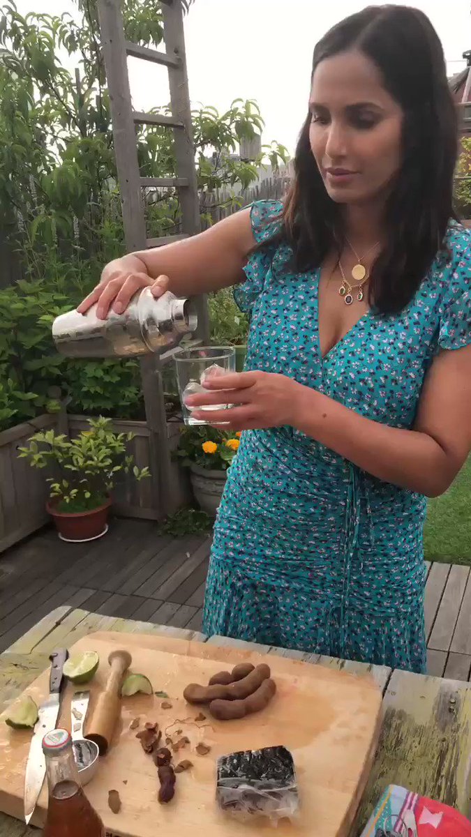 I made a Tamarind Mojito and some of it made it into the glass! Swim on over to my Instagram. The waterโs fine ๐๐ผโโ๏ธ#nationalmojitoday