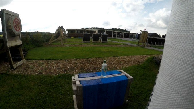 #Mesmerising frame by frame 300fps #crossbow bolt covering 30yds #bottletopchallange
@BarnettCrossbow @TenzoneTargets #BottleCapChallenge #BottleChallenge #Slowmotion #stopgo #Matrix #pausetime