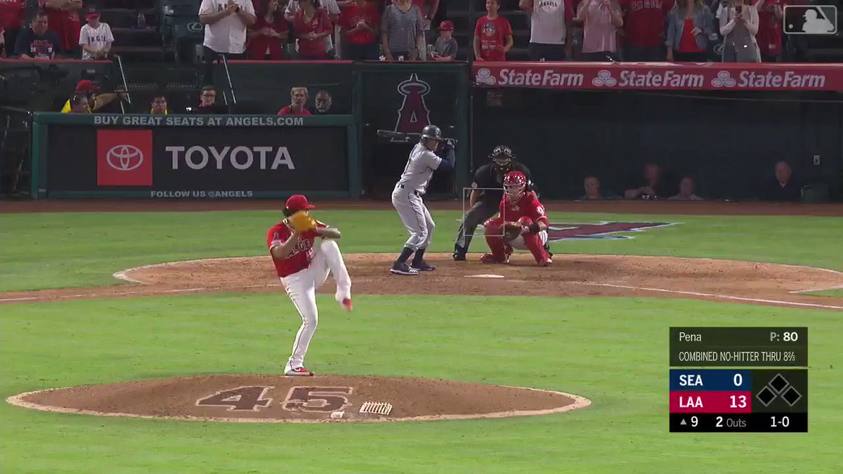 Mlb Japan 最後のアウトもしっかりキャッチ タイラー スカッグスへ捧げる追悼試合 テイラー コールとフェリックス ペーニャの好投でノーヒットノーランを達成 T Co I3pk6rdqq6 Mlb Japan 最後のアウトもしっかりキャッチ タイラー スカッグスへ捧げる追悼試合 テイラー コールとフェリックス ペーニャの好投でノーヒットノーランを達成 T Co I3pk6rdqq6