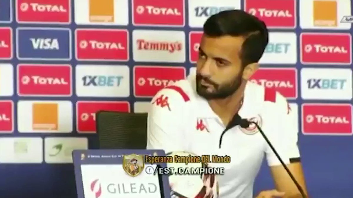لاعب منتخب #تونس ياسين الخنيسي يرفض الحديث باللغة الفرنسية مع الصحفيين ويصر على الحديث بالعربية رغم محاولات استفزازه 🇹🇳فرق كبير بين من يفتخر بلغته وأصوله وبين من يقول بأن "المصريين mentally مش متعلمين في school.. ااا sorry المدرسة" 🤓#الخنيسي_فخر_العرب 🇹🇳
