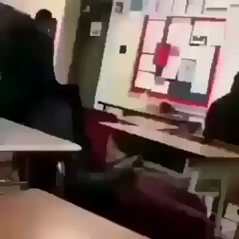 RT @nicksimpsn: My alien on his first day of school, having no idea how to act normal #Area51memes #Area51 https://t.co/O9Y29bwuQA