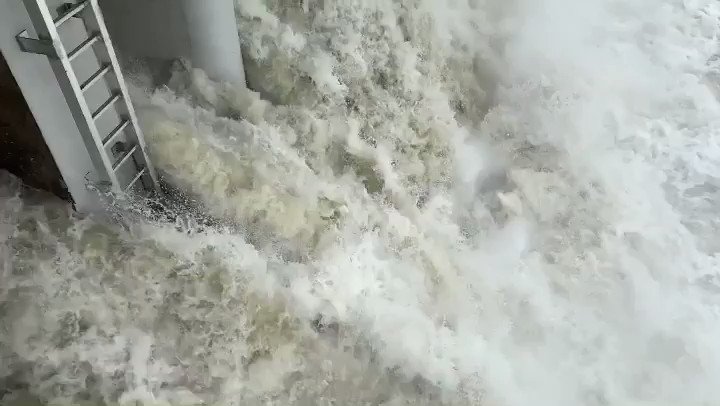 Watch 8.6 million gallons of water a minute flow in slow mo at one of the biggest pumping stations in the world. All 11 of its pumps were turned on to handle #TropicalStormBarry rains near #NewOrleans Video by Chris Granger #hurricane #water #barry #Louisiana