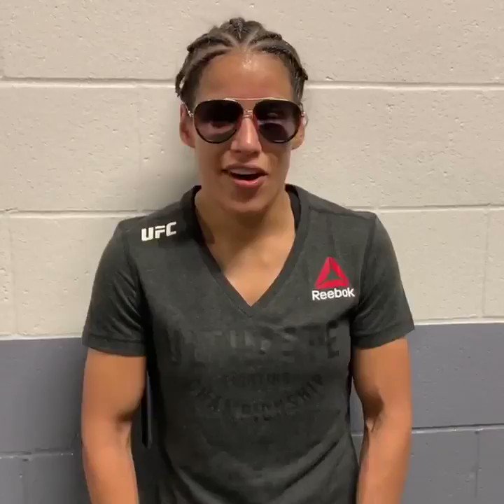 Viva Venezuela 🇻🇪
@VenezuelanVixen manda un agradecimiento a sus fans tras sus victoria #UFCSacramento