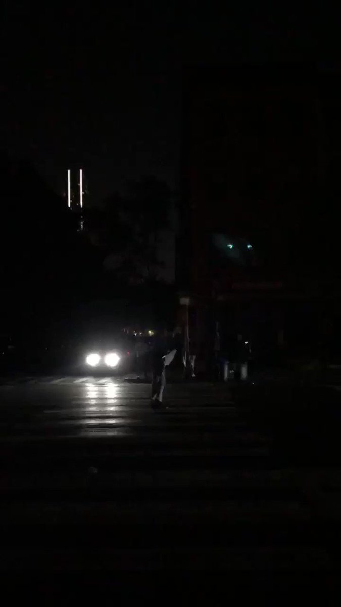 Rob Bennett (@rob_bennett) on Twitter photo 14/07/2019 05:59:35 wait. for. it. #Blackout wait. for. it. #Blackout