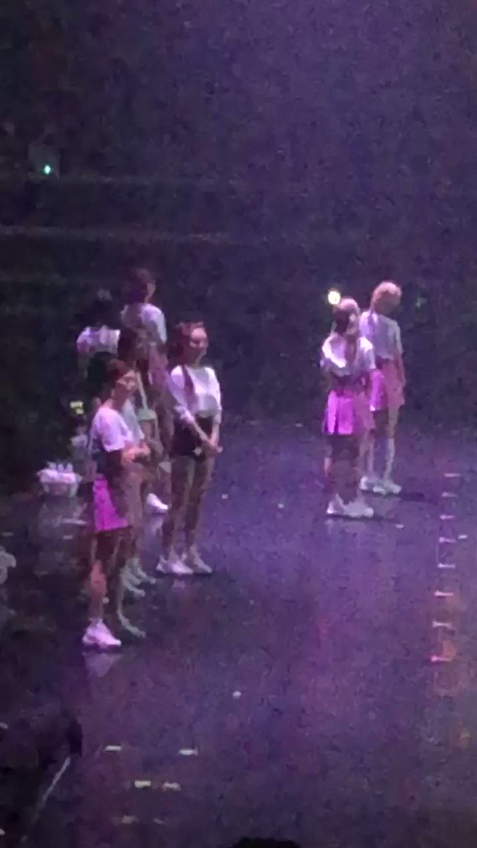 if im gonna watch the whole thing that all members are crying i might not stop my tears too, it hurts a lot #GetWellSoonMina #WeLoveYouMina