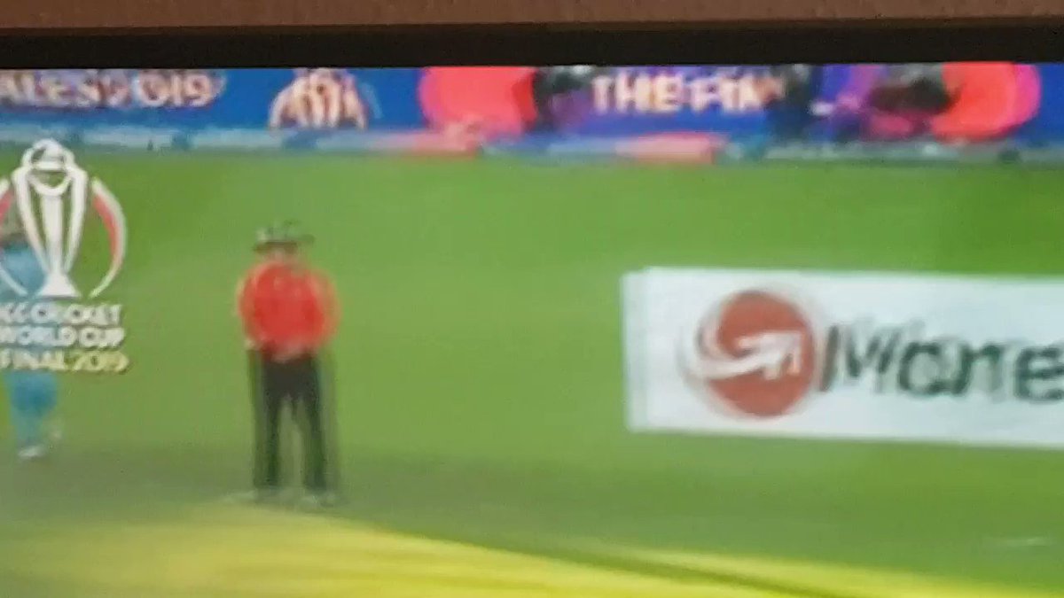 Where's she gone????#CricketWorldCup19 #ENGvsNZ #ItsComingHome