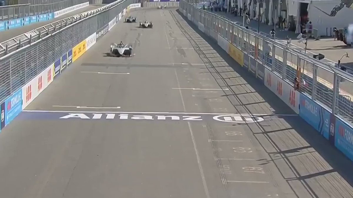 It all got a bit emotional for the first ever 2x @FIAFormulaE Champion!
Huge effort from @DSTECHEETAH this year, and so well deserved for @JeanEricVergne! #NYCEPrix