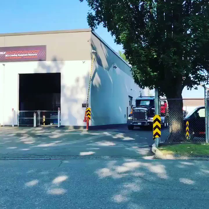 Monday Morning Squad @BCRENTALS1 #aeriallifts #construction #genieequipment #kubota #jlg #kenworth #peterbilt #Richmond #beautifulbritishcolumbia