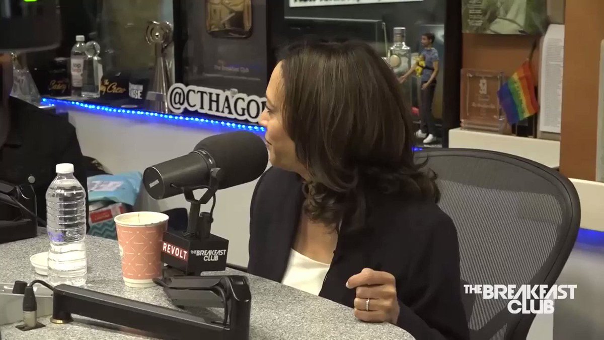 Kamala Harris thinks Americans, who believe kneeling during the national anthem is inappropriate are just Russian bots.