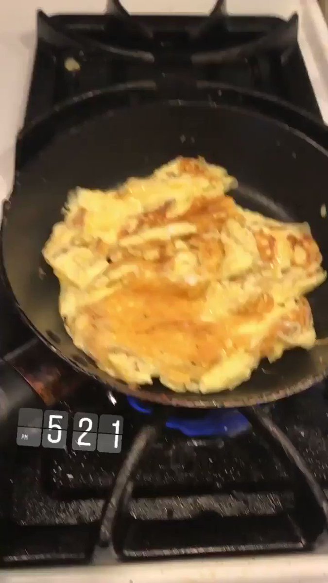 5/7 scrambled eggs! #cooking #homecook #amateurchef #cook #canada #ontario #kitchener #breakfast #scrambledeggs #Area51 #eggs #bread #margarine #salt #pepper