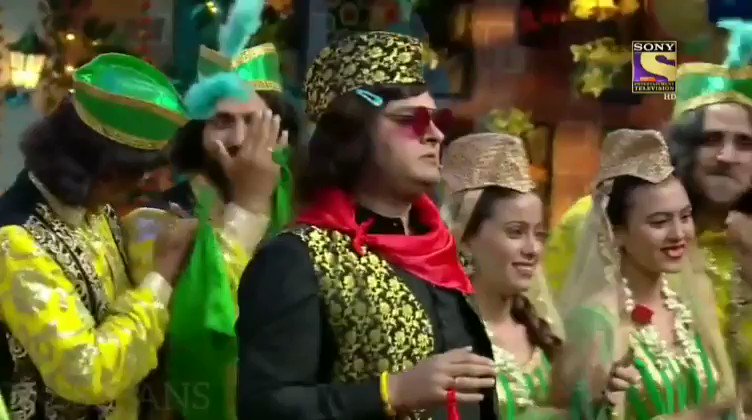 Kundan kumar Ro_hit (@newkundan) on Twitter photo 2019-07-16 16:07:18 Sochta hun ki Wo kitne Masum the........ Kya se Kya ho gaya dekhte dekhte.......... Fun ka Super Star @KapilSharmaK9 #TheKapilSharmaShow Sochta hun ki Wo kitne Masum the........ Kya se Kya ho gaya dekhte dekhte.......... Fun ka Super Star @KapilSharmaK9 #TheKapilSharmaShow