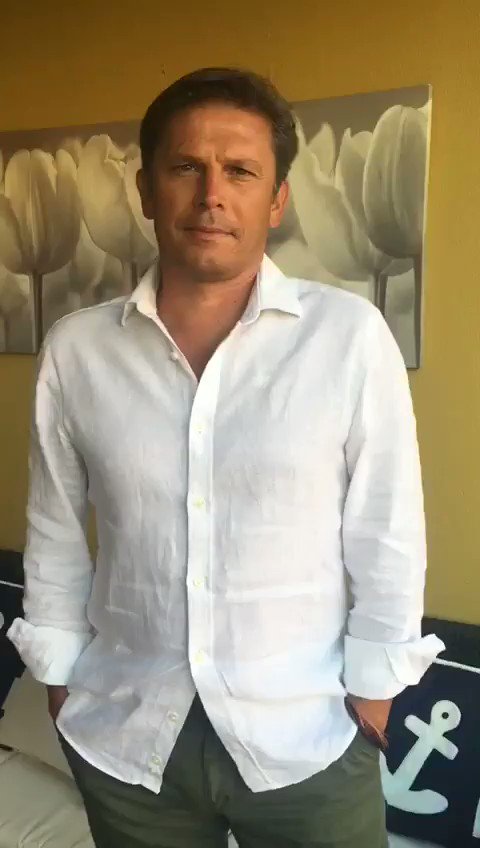 Toni Muñoz, que jugó en el equipo del doblete y más de 10 temporadas en el @Atleti también se suma a la iniciativa #LuisAragonesEternaLeyenda. ¡Comparte y participa! http://luisaragoneseternaleyenda.com