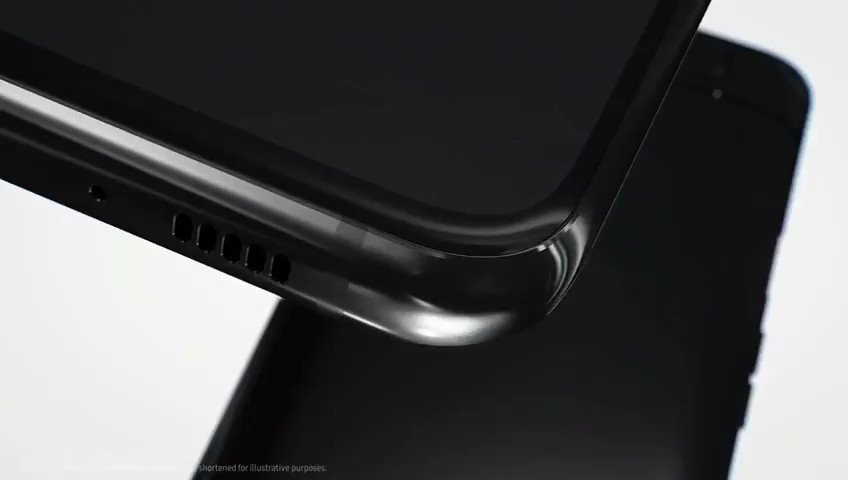 See, the Samsung Galaxy A80 really go borst your mind with the features!!
#TeamSamsung #GalaxyA80 #Ad
@Samsung_Ghana