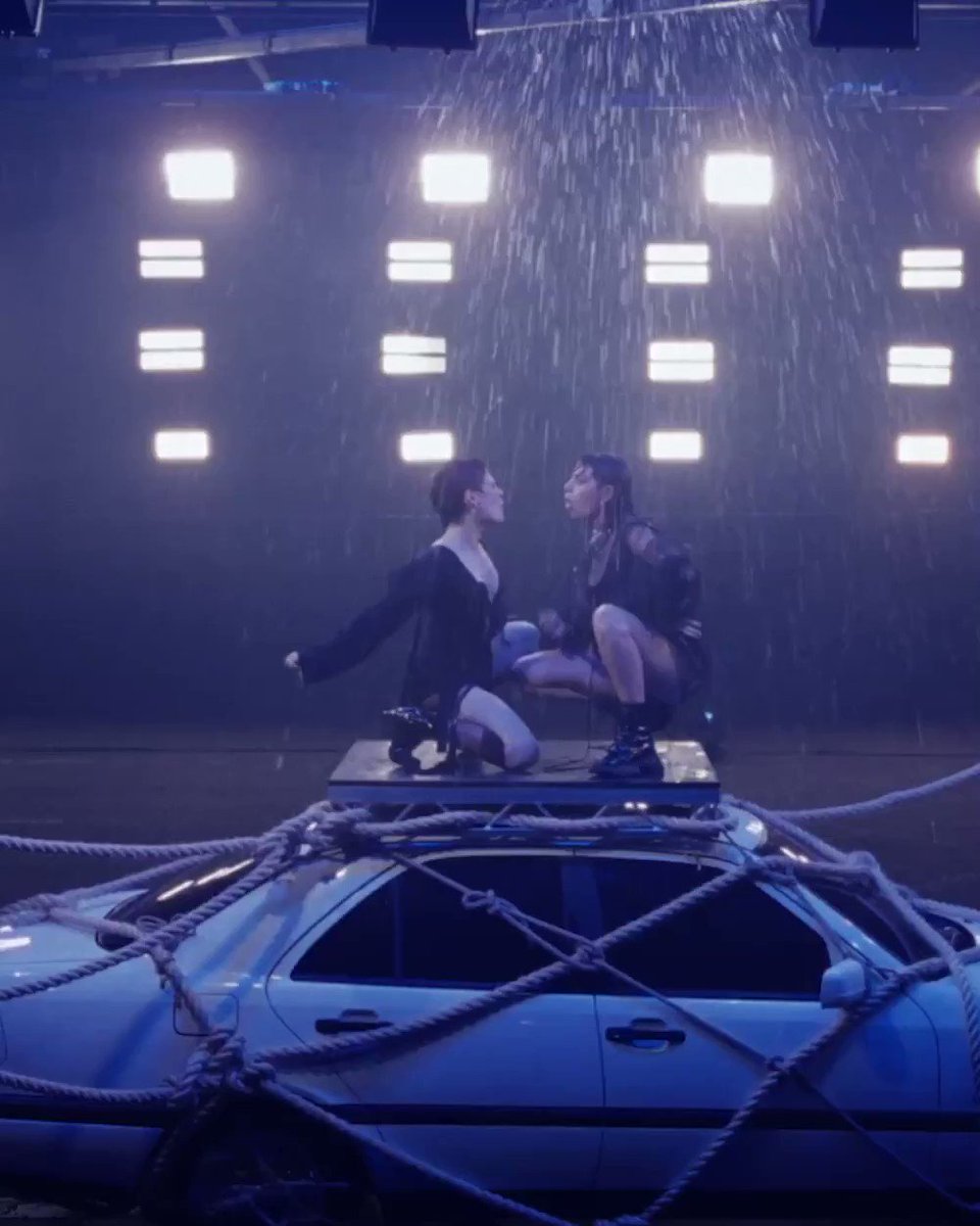 Charli (@charli_xcx) on Twitter photo 2019-07-17 19:35:24 RT IF YOUR WIGS ARE WELL AND TRULY - GONE!!!!!!!! WATCH THE GONE VIDEO NOW FEATURING @QUEENSCHRISTINE. ITS ICONIC! π₯ ad.gt/gone-video RT IF YOUR WIGS ARE WELL AND TRULY - GONE!!!!!!!! WATCH THE GONE VIDEO NOW FEATURING @QUEENSCHRISTINE. ITS ICONIC! π₯ ad.gt/gone-video