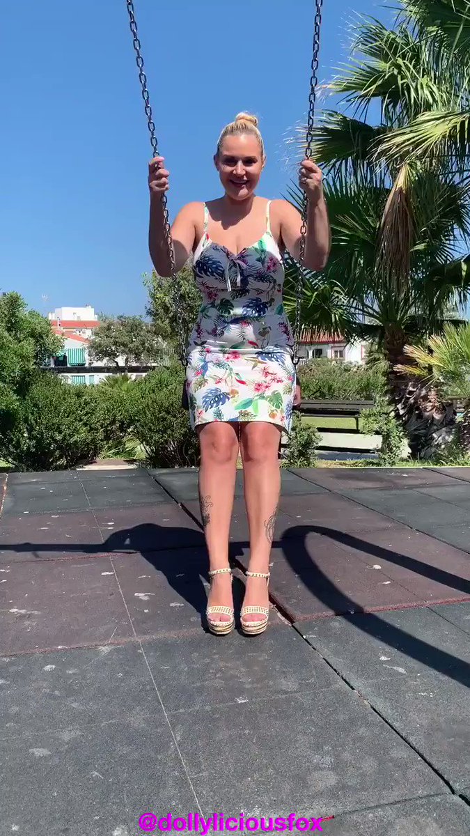 Model - Dolly Fox Blonde