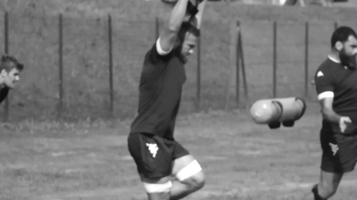 3 matchs en 3 semaines, c’est le programme de nos joueurs pour se préparer à la saison 2019/2020 en TOP14.
La première date à retenir est le vendredi 2 août à 20h30, nos Ciel et Blanc vont affronter le @SFParisRugby à Jean Dauger !
Nous comptons sur vous pour venir nombreux !