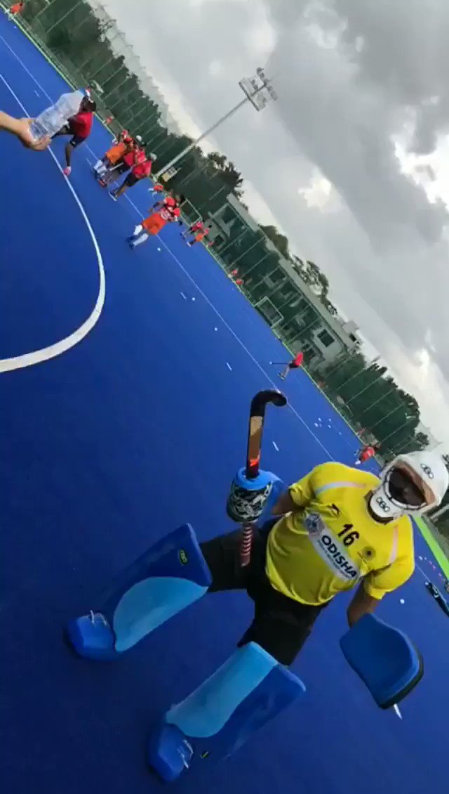 #BottleCapChallenge done the goalie way by @16Sreejesh! 😍🏑@TheHockeyIndia Who is trying this next? 😎