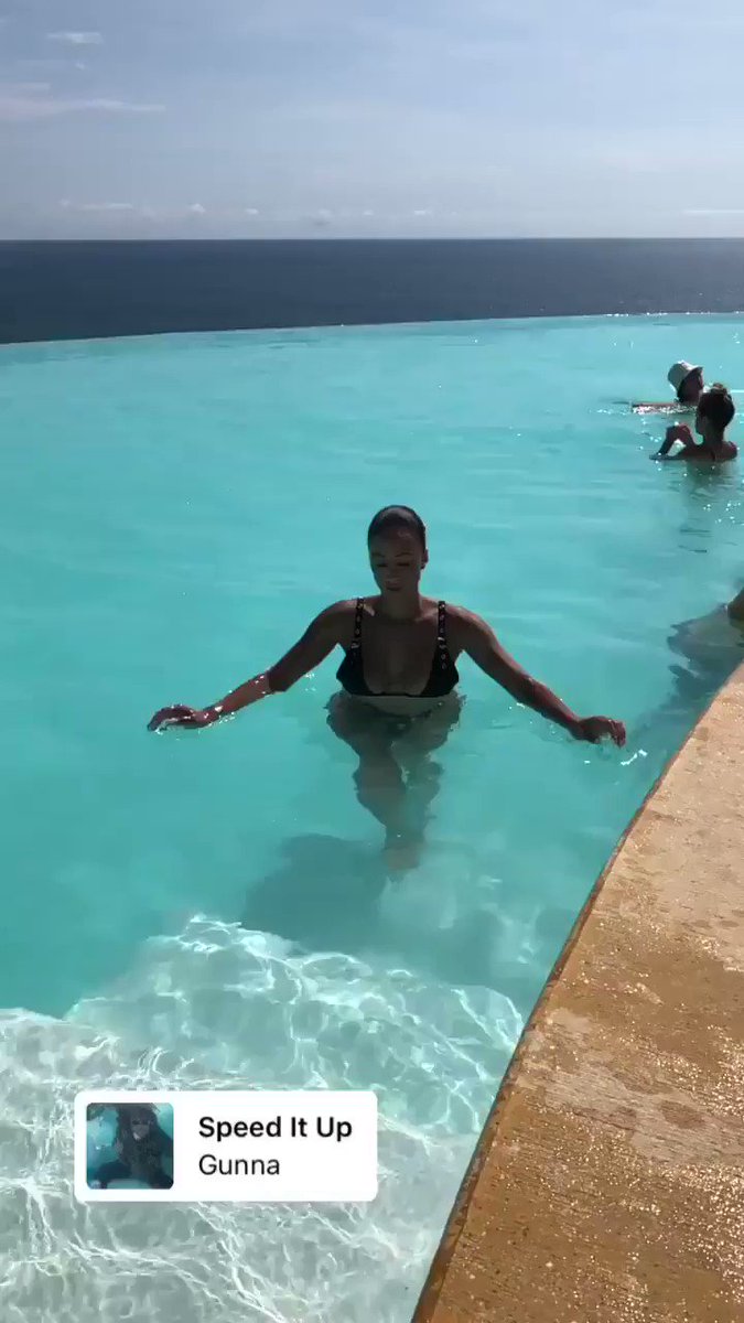 Draya Michele (@drayamicheIe) on Twitter photo 20/07/2019 18:43:03 Summer 19. Summer 19.