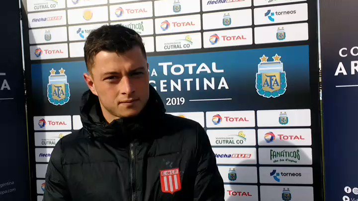 🎥⚽ La palabra de #MatíasPellegrini, autor del primer gol del triunfo de #Estudiantes de La Plata por 2-0 contra #Mitre de Santiago del Estero, en #CutralCó, por los 16avos de la #CopaTotalArgentina 🏆🇦🇷
@EdelpOficial @torneos_ok @TotalArgentina @afa