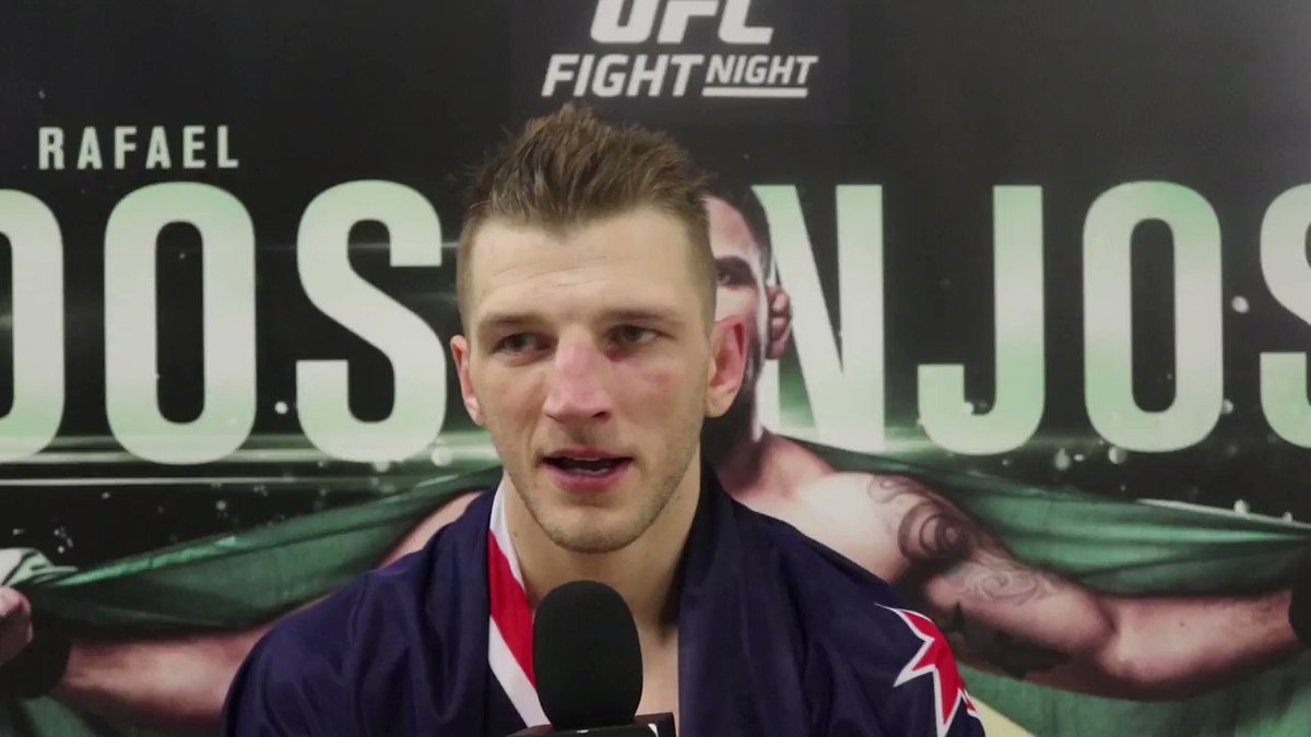 "This is probably the most satisfying win of my career." - @DanTheHangman Hooker discusses his knockout victory over James Vick 🔊🆙 #UFCSanAntonio
Results: https://www.ufc.com/news/ufc-san-antonio-results-rafael-dos-anjos-leon-edwards …