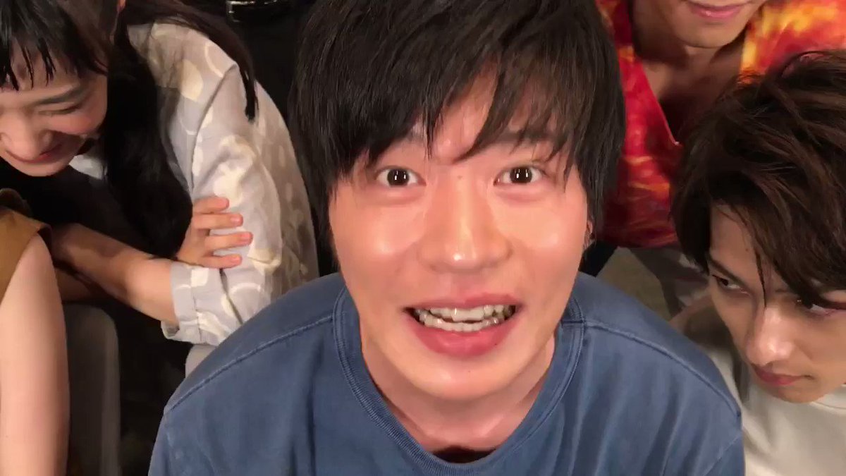 今日は #あな番 の放送がお休みなので住民会メンバーから皆さまへのメッセージ😆‼️
#緊迫する住民会だけど
#現場はわいわい
#この動画も一発OKで息ぴったり
#夏祭りの夜一体何が起こるのか
#来週をお楽しみに
#田中圭
#西野七瀬
#横浜流星
#あなたの番です
#第14話は7月28日夜10時半
#ザワつく日曜日