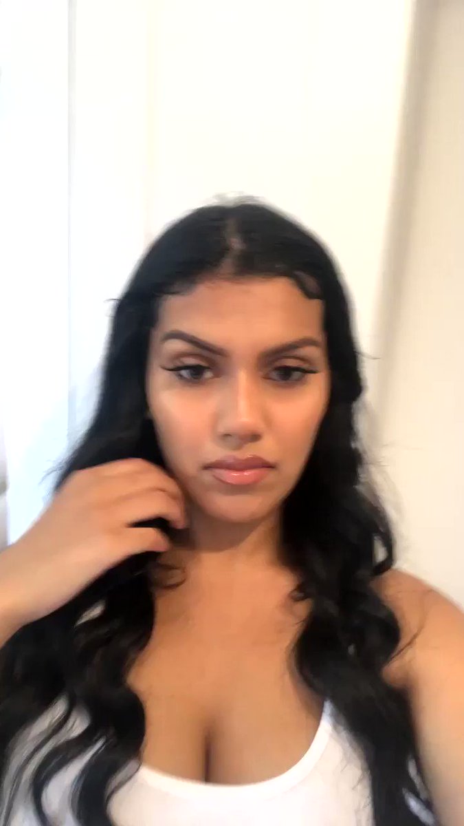 Aπ§ (@___Abida) on Twitter photo 21/07/2019 22:48:03 all I need is 2 secs all I need is 2 secs