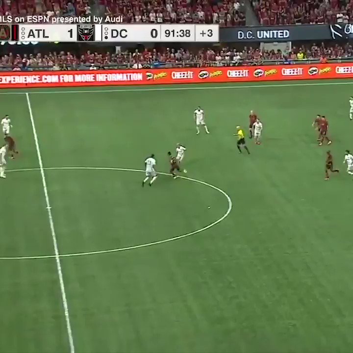 Josef Martínez can't stop scoring 🤷♂️He has now scored in 5 straight games all competitions.
