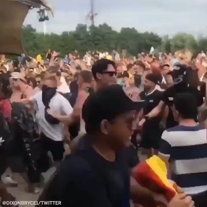 Shaq is out here moshing, how's your summer going?! 😂🤘 (via @dixonbryce1)