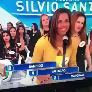 Silvio Santos- Valendo 100 reais. Palavras chaves: Bandido, valentão e marginal? Plateia:- Detentos- PCC- Comando Vermelho- BOLSONARO.Vivemos no país que o nome do Presidente está vinculado a esse grupo! Que fase#moroguardadolaranjal
