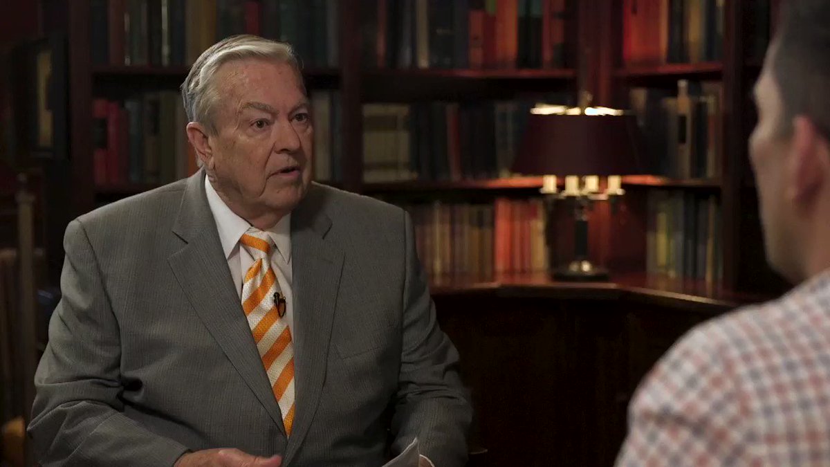 Thanks to the great @BillKurtis1 for interviewing me about #ManOfThePeople. And more important, for saying "hand job" in this piece.