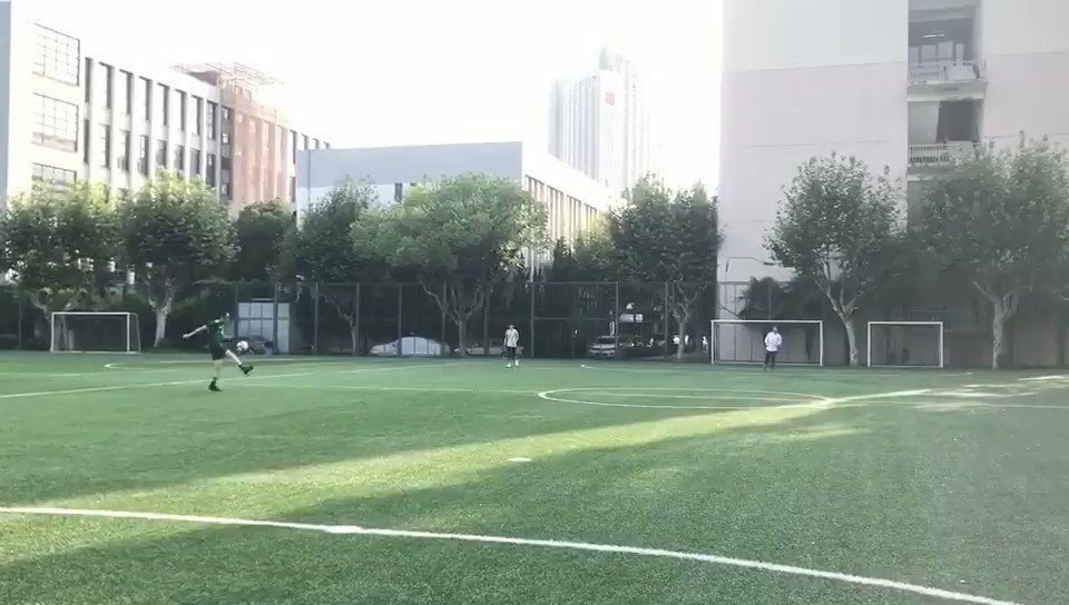 #Teaching 6 hours everyday, then basketball, ping pong, futbol (and electronic music at night).
#Academia definitely has amazing perks.
#Thankful #phdlife #AcademicTwitter