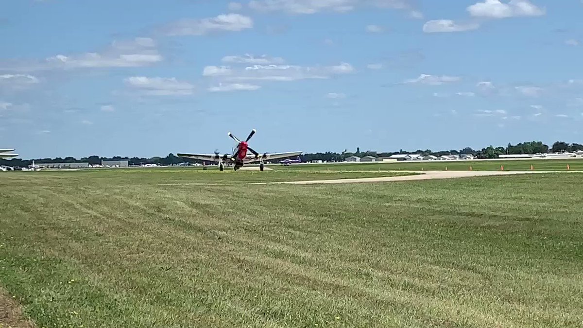 Sound up! The Dixie Wing of the commemorative Air Forces P-51D “Red Nose” taxis by!
Video: Aaron Haase
#OSH19 #50inOSH #EAA #AirVenture #WeLoveAirshows #airshow360 #airshow #avgeek #aviation #ICAS #instaplane #warbirds