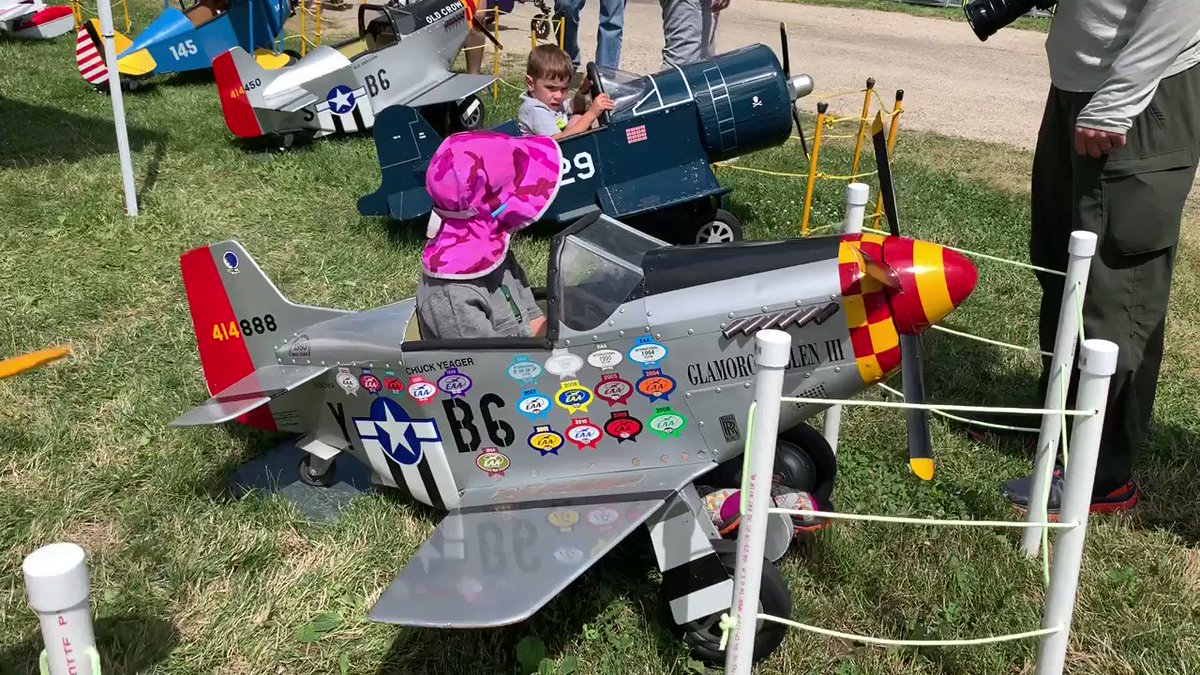 Even the “little ones” are getting into the #aviation fun at #OSH19
#OSH19 #50inOSH #EAA #AirVenture #WeLoveAirshows #airshow360 #airshow #avgeek #aviation #ICAS #instaplane